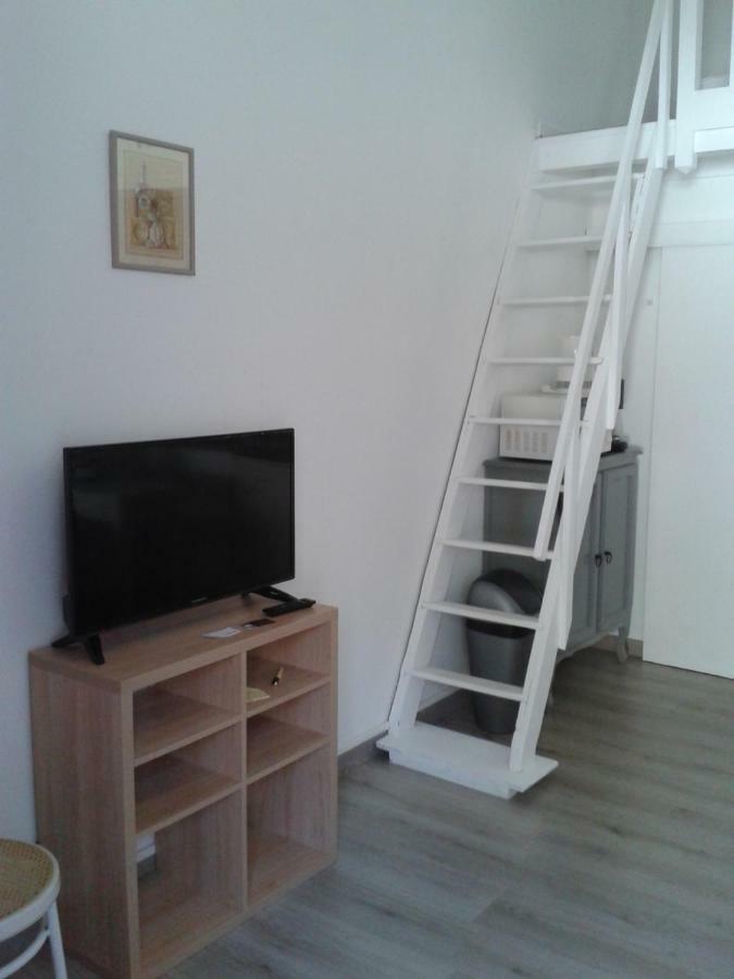 乐玛斯杜威克斯查尼度假屋 Saint-Paul-en-Forêt 外观 照片
